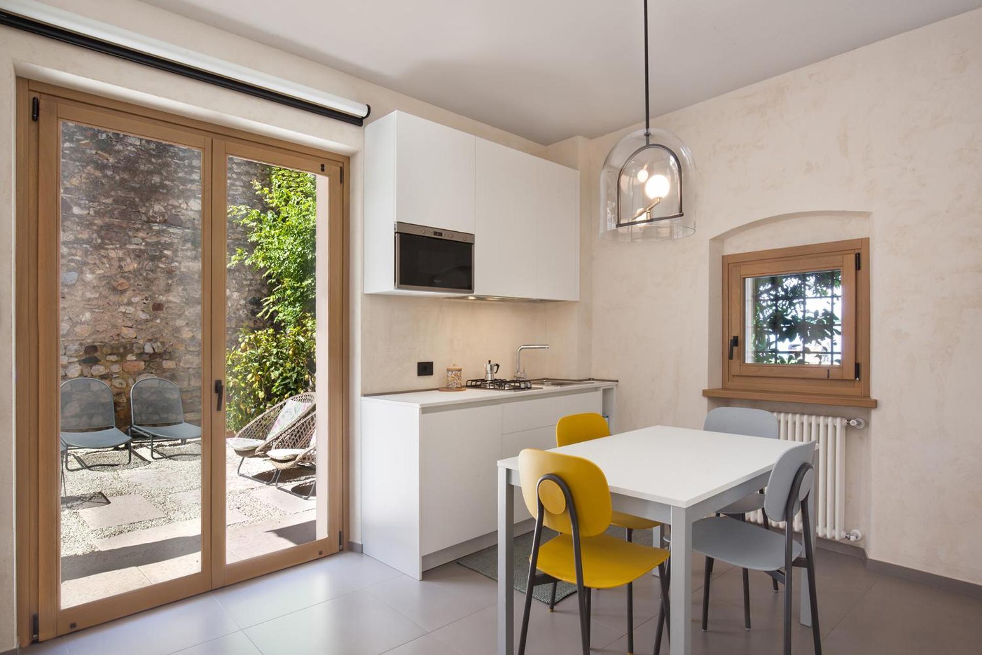 Residenza Vedovelli Aparthotel Тори дел Бенако Екстериор снимка
